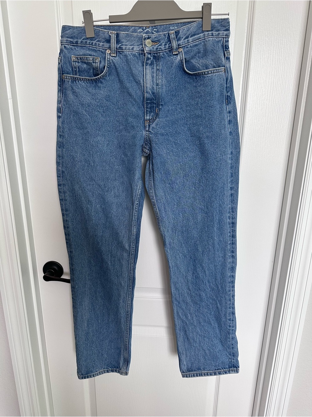 COS Relaxed Straight-Leg Jeans in Blue